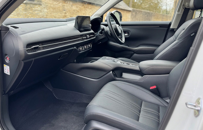 2025 Honda ZR-V Review - 002