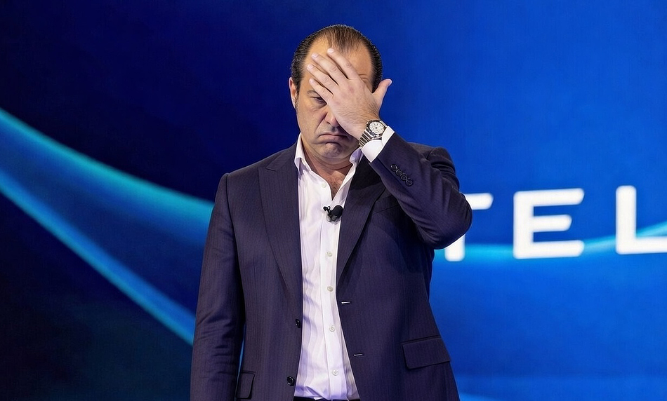 Antonio Filosa - Sterile Corporate Monolith Stellantis CEO - Face Palm Moment