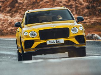 Bentley Bentayga Hybrid S V6 - Hero