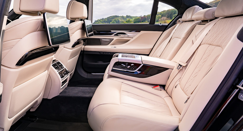 BMW 7 Series Review passenger dailycarblog