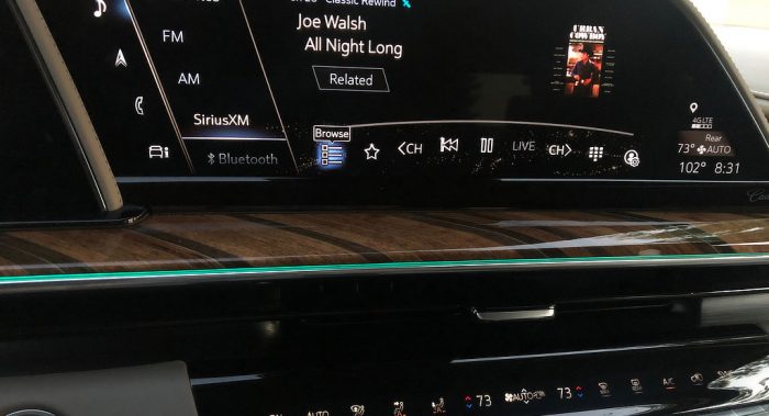 Cadillac Escalade Review - Infotainment - Dailycarblog