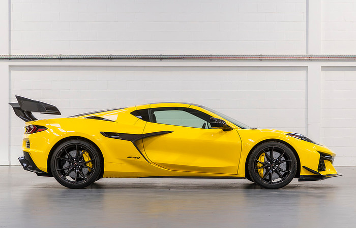 Corvette ZR1 - Garage I Feel Like Stancing