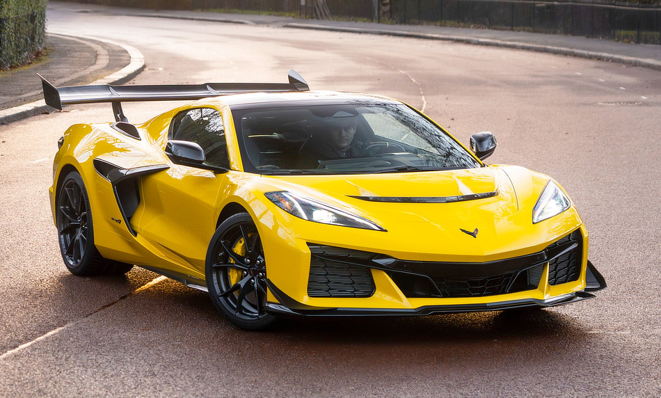 Corvette ZR1 - Master Stance