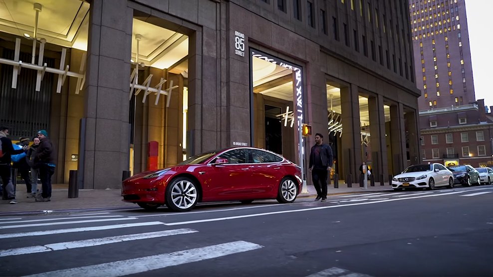 Electric cars, MKBHD Tesla, dailycarblog.com