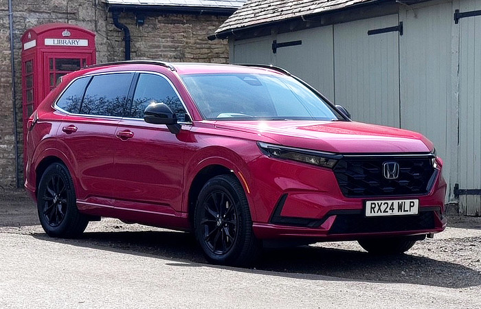 Review - 2025 Honda CRV PHEV - Phone Booth
