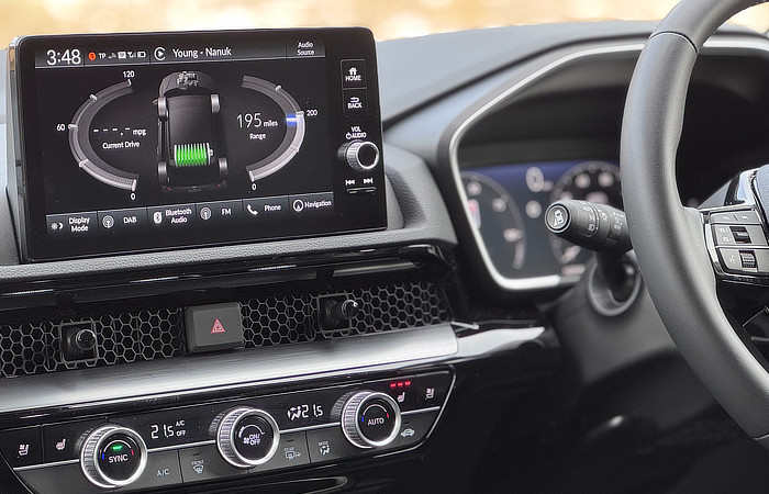 2025 Honda CRV Hybrid Review - 008