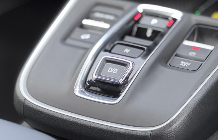 2025 Honda CRV Hybrid Review - 006