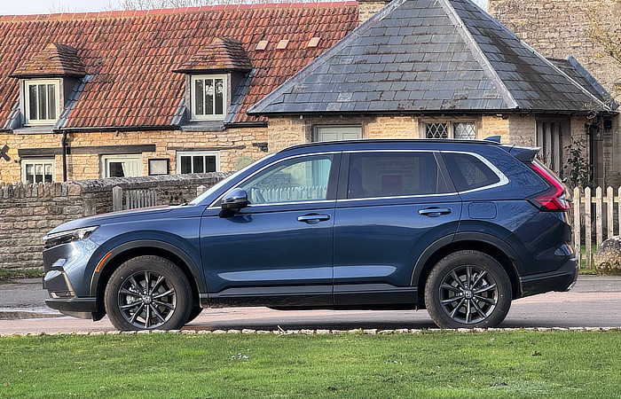 2025 Honda CRV Hybrid Review - 001