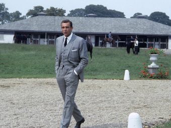 James Bond Goldfinger, Conduit Cut Suit