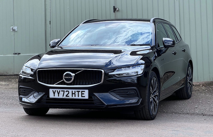 Long term Review - Volvo V60 Core Edition - resting stance