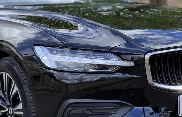 Long term Review - Volvo V60 Core Edition - Thor hammer headlight cluster