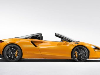 McLaren Artura - Master Stance