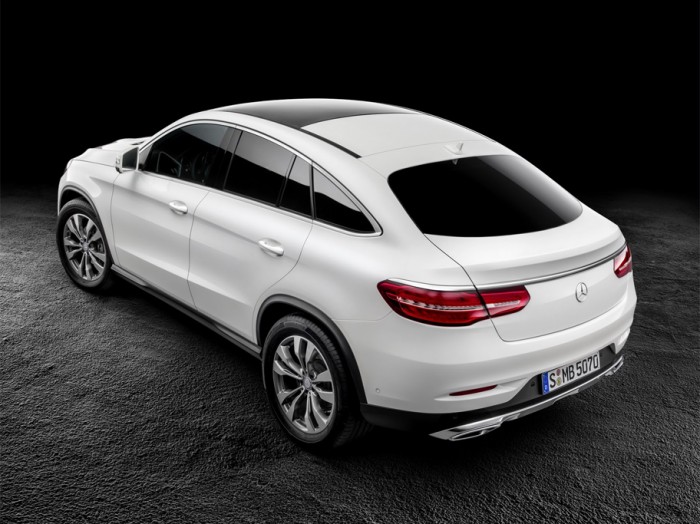 Mercedes-GLE-Side-Rear-View