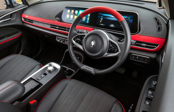 Ora 3 - No longer a funky cat, just another numer - Interior