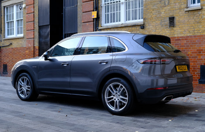 Porsche Cayenne eHybrid Review 2022 - 005