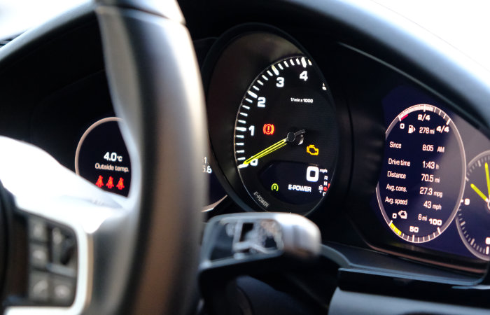 Porsche Cayenne eHybrid Review 2022 - 011