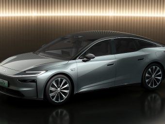 Toyota BZ7 EV Sedan - Master Stance