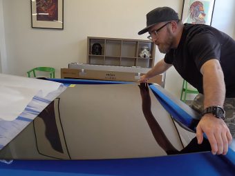 Unbox-Therapy-Man-LG-Wallpaper-TV-Dailycarblog