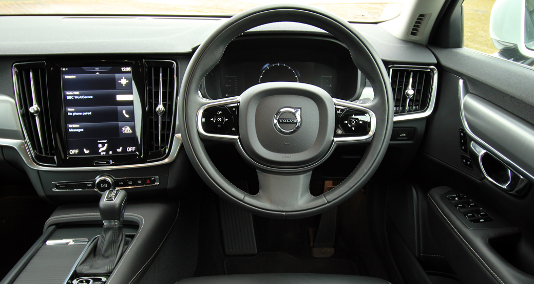 Volvo-S90-2017-Review-Dailycarblog-I