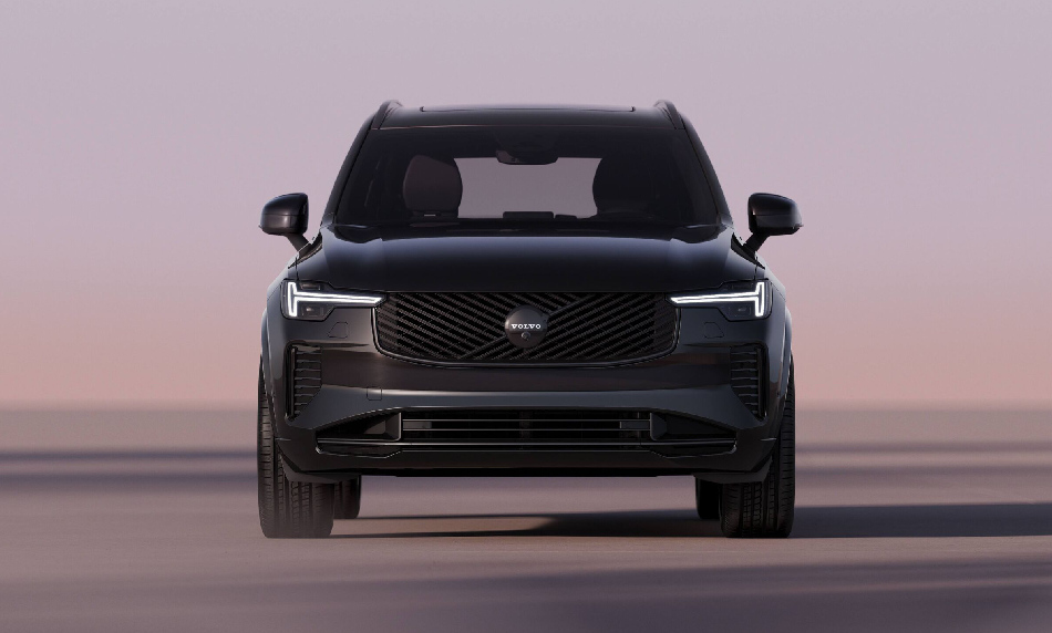 Volvo XC90 Black Edition - Master Stance