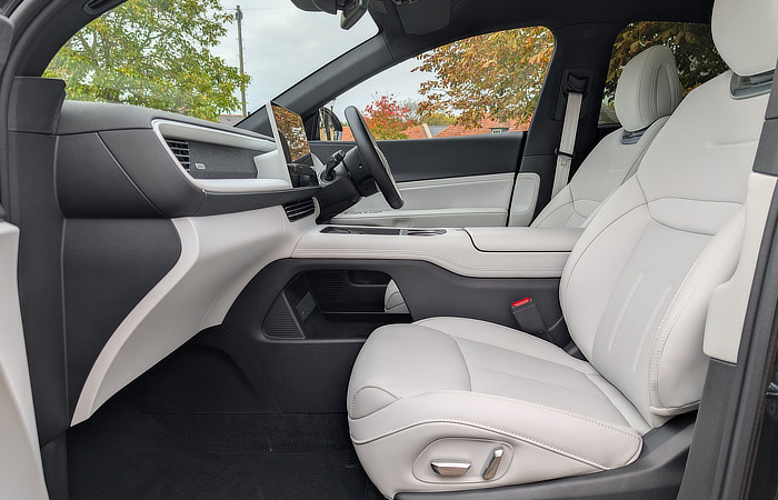 Xpeng G6 Long Range Review - Front Seats