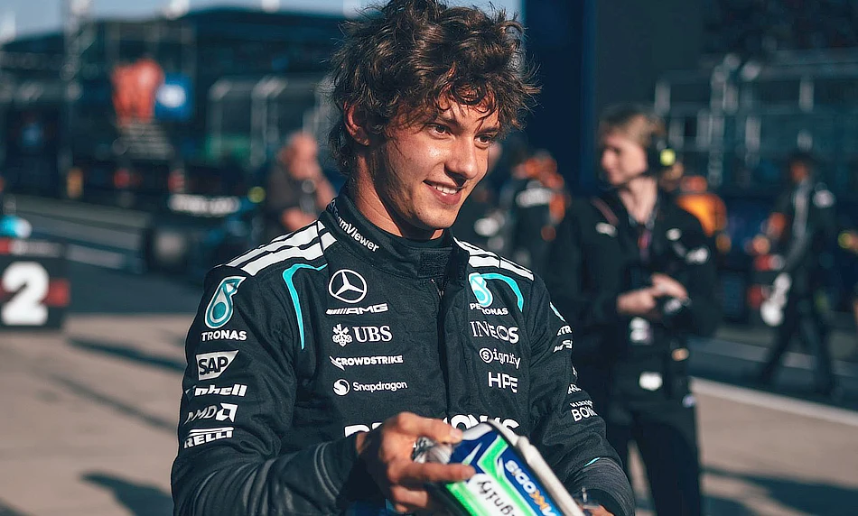 2026 Chinese Grand Prix - Kimi Antonelli secures pole position